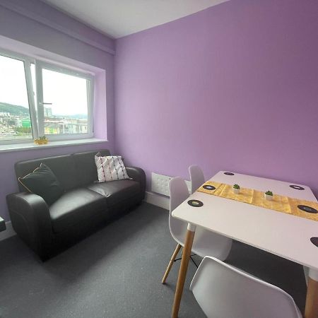 Neon 160 Pansiyon Swansea Dış mekan fotoğraf